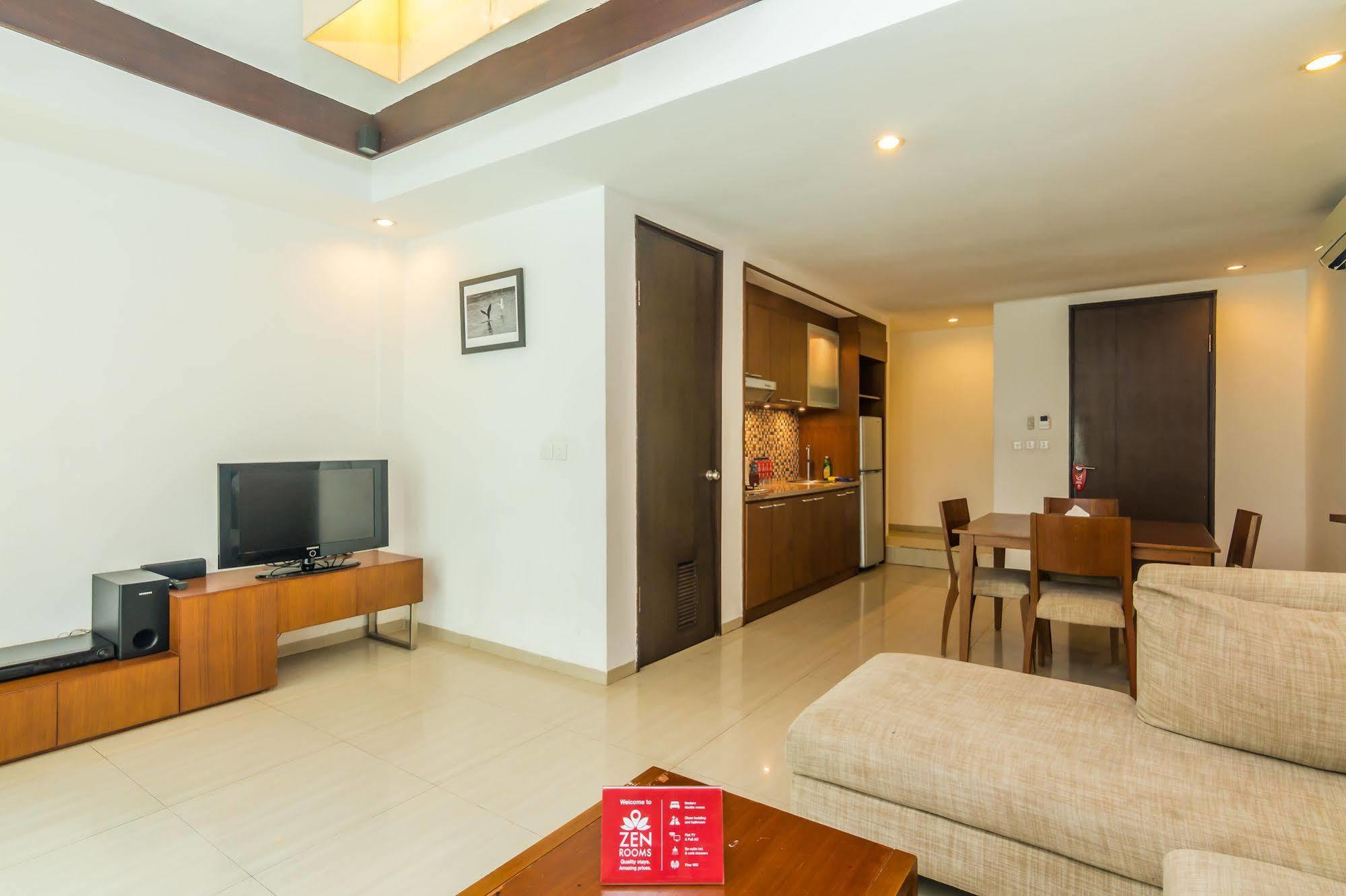 Zen Rooms Dewi Ratih Seminyak Kuta  Exterior photo